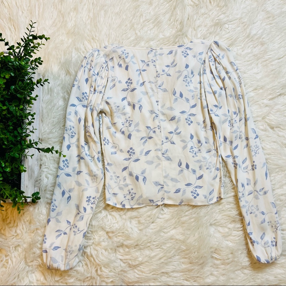 SOLD! NEW Reformation Nell Top Laurel Ivory & Blue - Picture 6 of 6